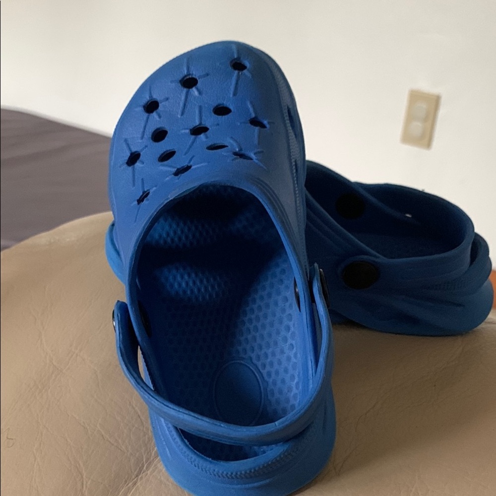 Blue Water Shoes with Ventilation and Foam Construction